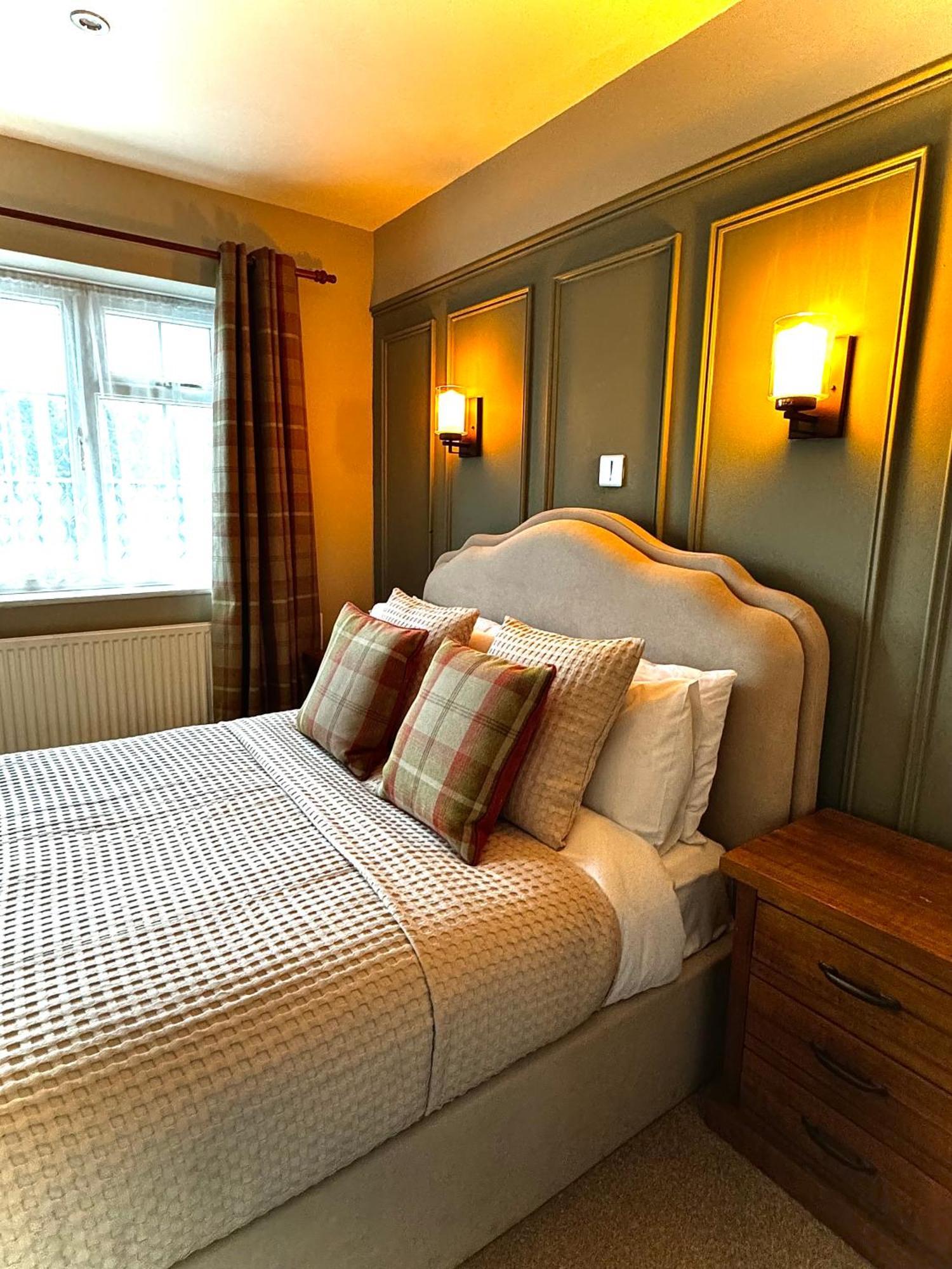 Chequers Inn 해러게이트 외부 사진